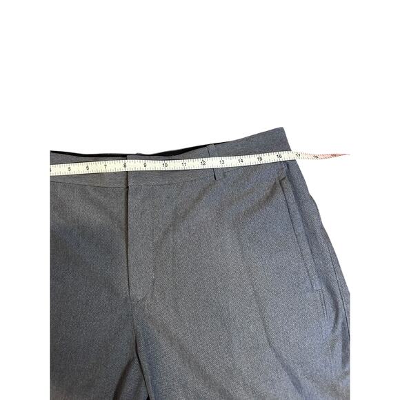 NIKE Grey Gray Dri Fit Performance Chino 10 inch Shorts Men's Size 33 - Picture 3 of 7